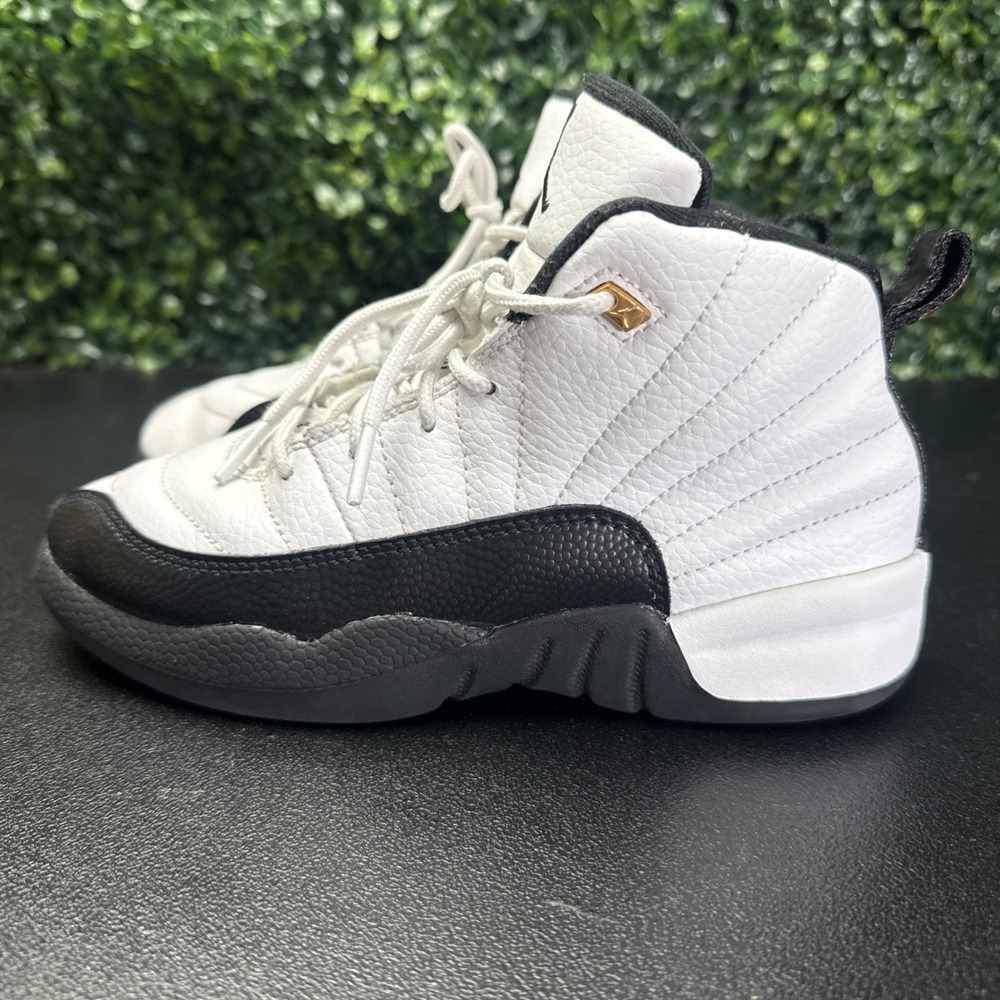 Nike Air Jordan 12 Retro Taxi 2025 - Size 1.5Y Kids - White Black NBY 151186-117